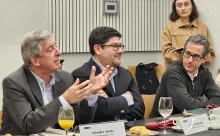 Consejo Directivo del Fondo Autónomo con académicos UAI 